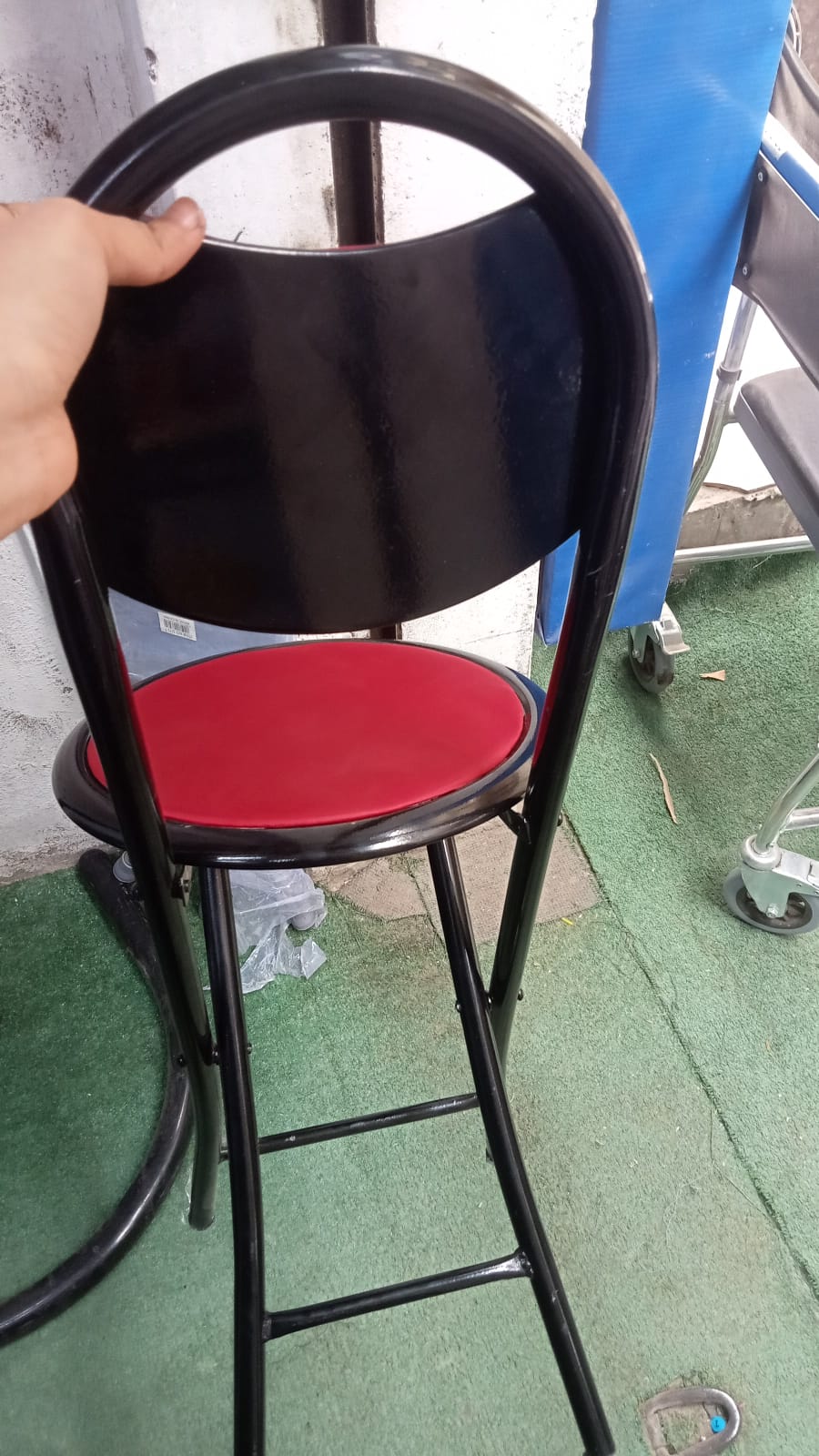 كرسى عكاز رباعي الارجل قابل للطي محمول ( كرسى الصلاة و الحج )