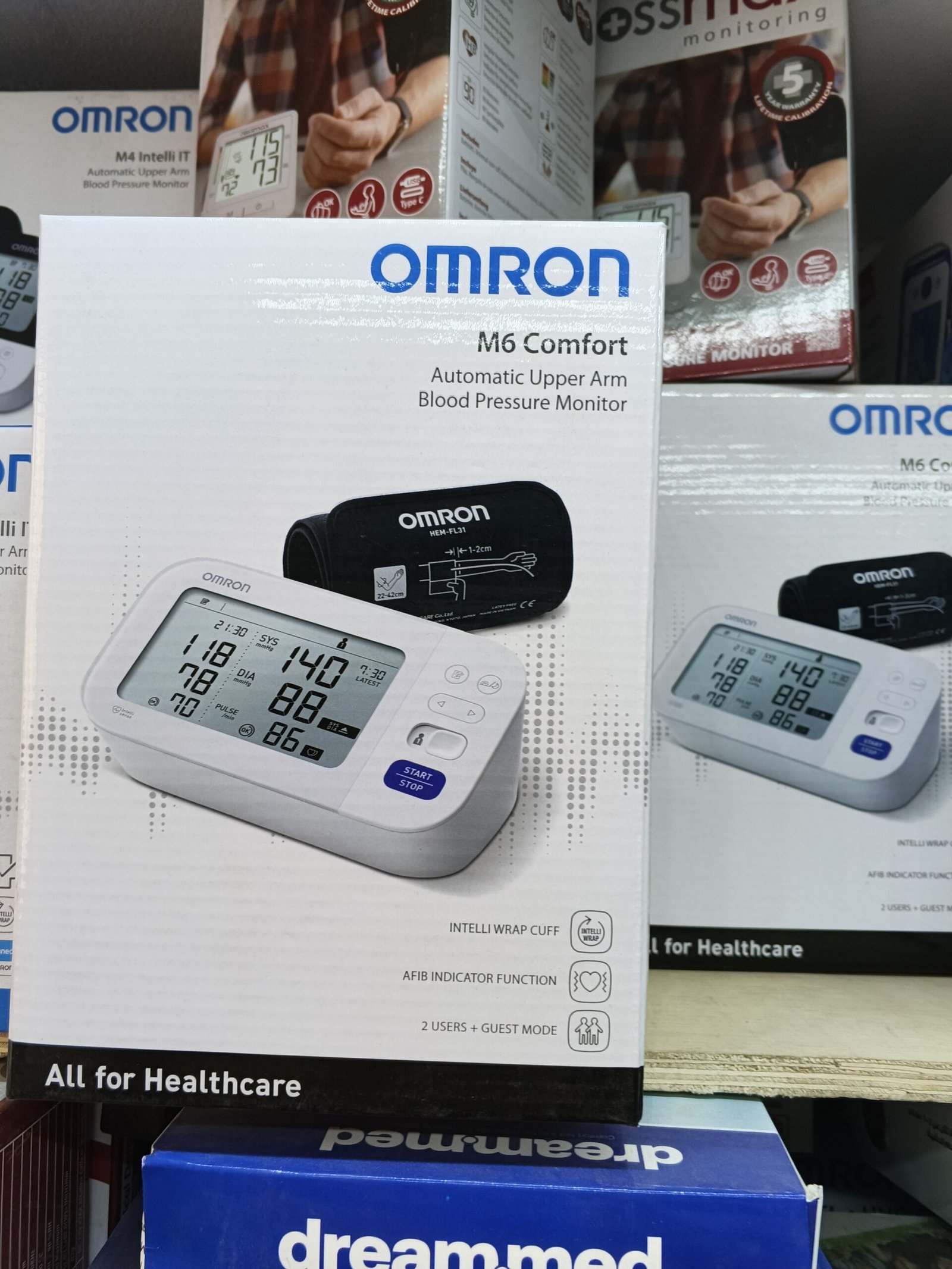 جهاز قياس ضغط الدم المنزلى ( ديجيتال ) ماركة اومرون Omron M6 Comfort فيتنامى الصنع مستورد ضمان 5 سنوات - الصورة 6