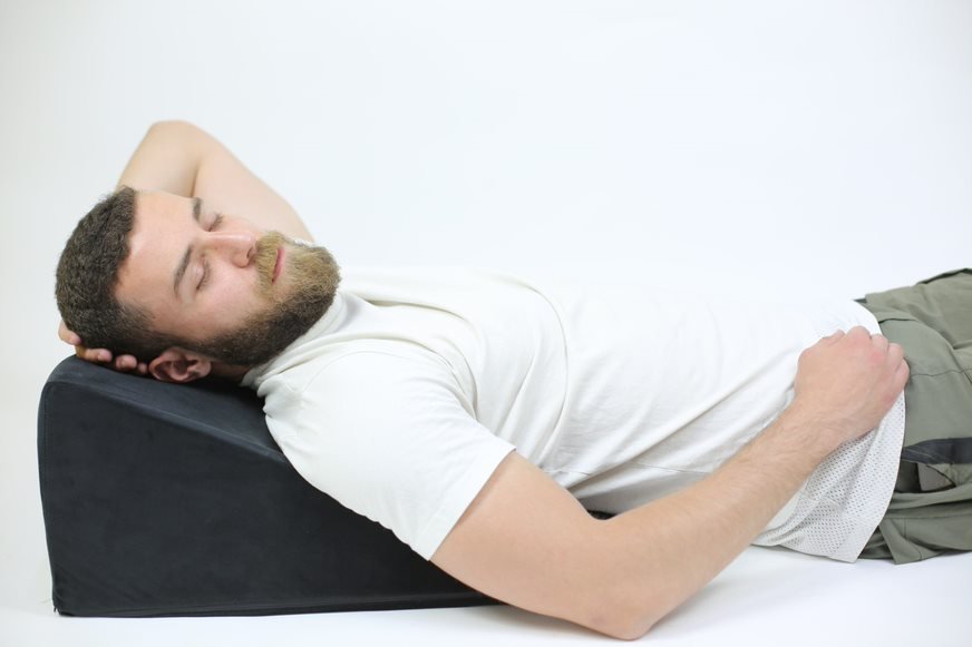 مخدة ارتجاع المريء مصنوعة من الفوم الألماني ماركة ايزى لايف EASY LIFE - الصورة 2